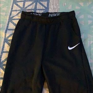 black nike sweats